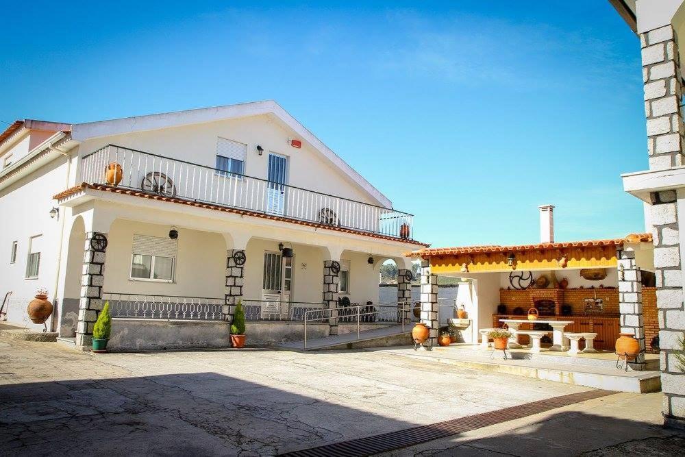 Hospedaria Santa Cruz Seia Exterior foto